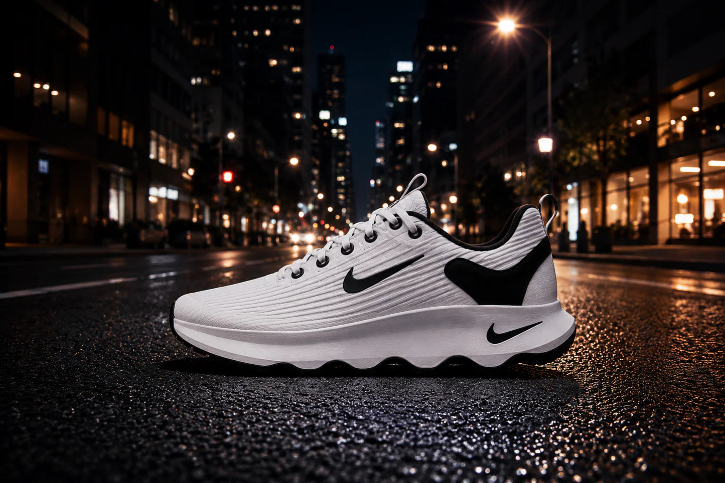 NIKE MOTIVA